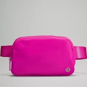 🆕LULULEMON EVERYWHERE BELT BAG PINK